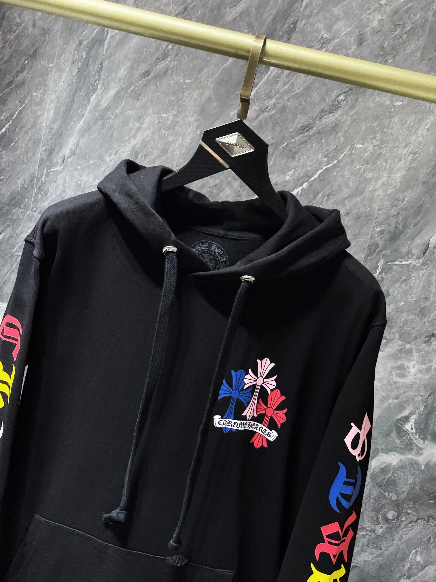 P246 Chrome Hearts Autumn and Winter 2025 simultaneous sale at counters❤️ Chrome Classic Color Phantom Cross Letter Flower Arm Hooded Sweatshirt Imported environmentally friendly glue printing and dyeing Improved customized version of 1:1 high-gram weight high-quality fabric Recommended Color: Black White Code Number: S, M, L, XL.
